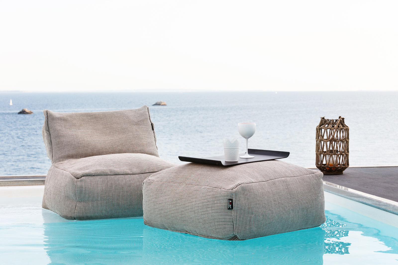 Luxury outdoor Pouf Dotty Small